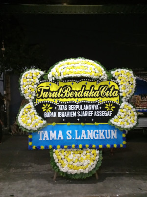 Papan Bunga Duka di Cideng